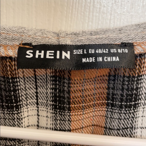 NWOT SHEIN brown flannel cropped hoodie size large - Picture 2 of 3